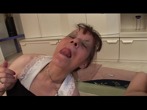 ❤️ Două bunicuțe și un bunic fac sex în trei ❤️❌ at porn ro.stroybassein.ru ❌